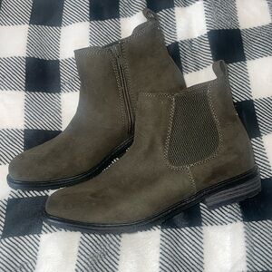 Olive Green Sonoma Slip-on Boots